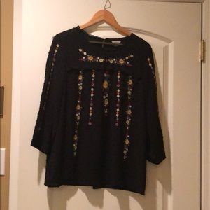 Woman’s Sweetgrey Peasant Top